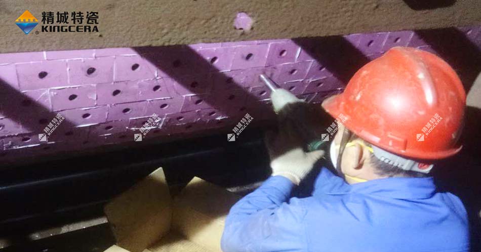 精城牌新型耐磨陶瓷布料机圆辊使用成效